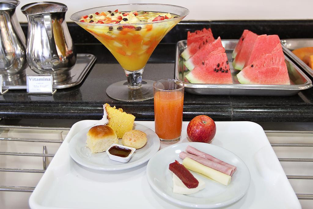 Hotel Jaguar อูเบราบา ภายนอก รูปภาพ